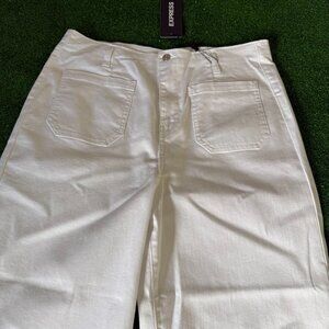 Express White Ankle Jeans wide leg cropped NWT